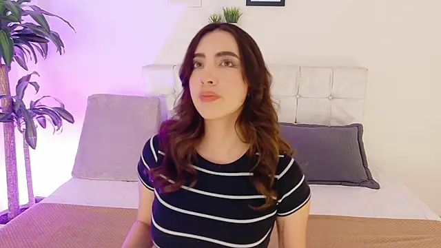 Rebbecawhite meow online show from 09-22-25, 12:51