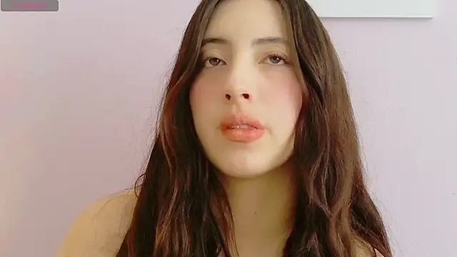 Snapshot of Rebbecawhite_meow chatting on 06-07-26, 04:22 Rebbecawhite meow online show from 06-07-26, 04:22