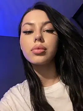 Leya Foxhall online show from 09-17-25, 11:39