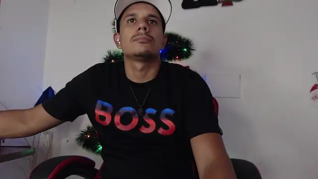 MrOlivers online show from 12-17-25, 04:51