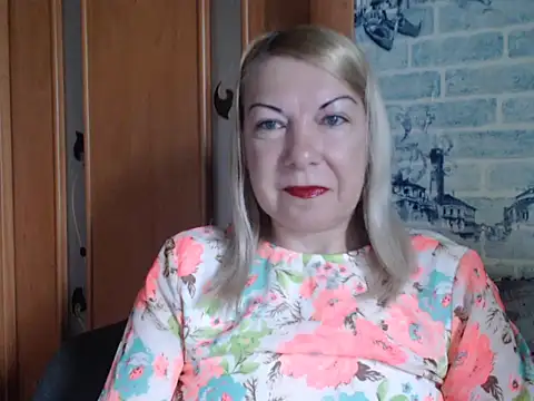 Lillia Ray online show from 05-17-26, 06:55