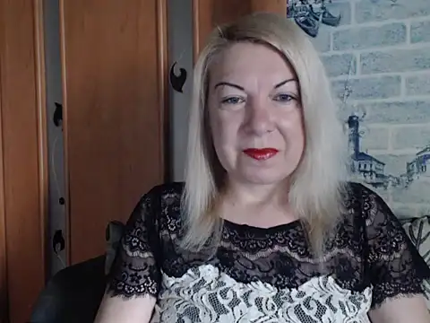 Lillia Ray online show from 06-03-26, 07:00