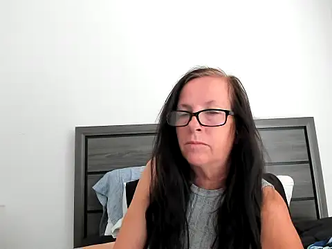 Snapshot of peachgoddess chatting on 09-15-25, 03:12 peachgoddess online show from 09-15-25, 03:12