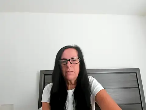 Snapshot of peachgoddess chatting on 09-19-25, 03:24 peachgoddess online show from 09-19-25, 03:24