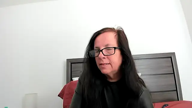 Snapshot of peachgoddess chatting on 11-26-25, 02:40 peachgoddess online show from 11-26-25, 02:40