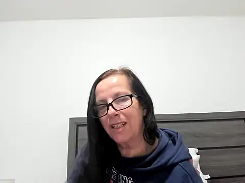 Snapshot of peachgoddess chatting on 11-29-25, 12:30 peachgoddess online show from 11-29-25, 12:30