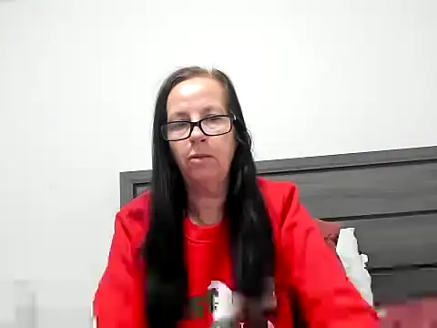 Snapshot of peachgoddess chatting on 12-01-25, 01:49 peachgoddess online show from 12-01-25, 01:49