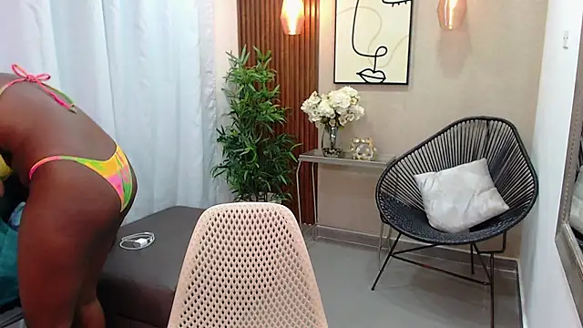 Coral Lise online show from 03-21-25, 11:01