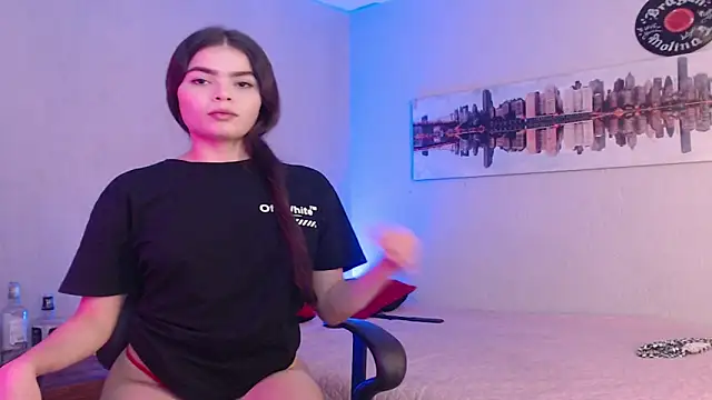 Snapshot of sweet_c4ndy chatting on 03-17-25, 08:30 sweet c4ndy online show from 03-17-25, 08:30