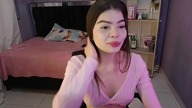 Snapshot of sweet_c4ndy chatting on 10-15-25, 02:39 sweet c4ndy online show from 10-15-25, 02:39