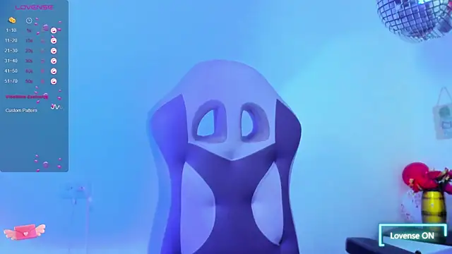 julieta caceres1 online show from 03-22-25, 11:21