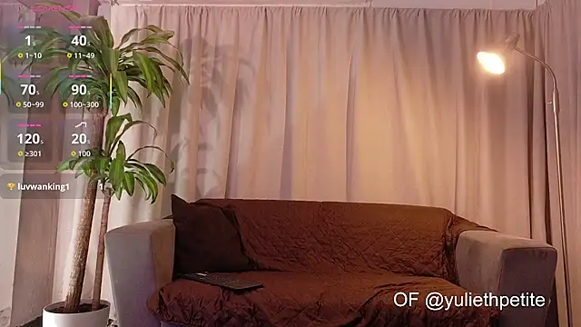 YuliethPetite online show from 11-17-25, 11:38