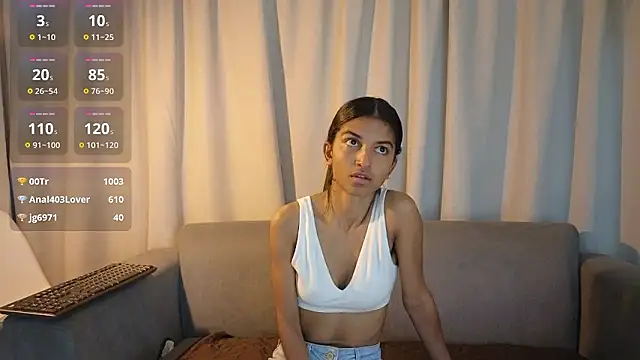 YuliethPetite online show from 01-12-26, 11:59