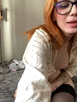 Snapshot of maar_tina chatting on 03-20-25, 02:42 maar tina online show from 03-20-25, 02:42