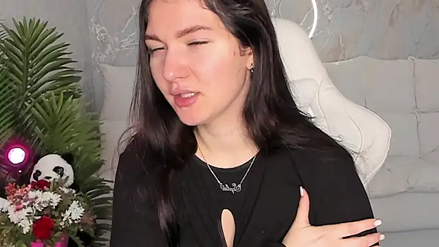 babyisperfect online show from 11-18-25, 03:56