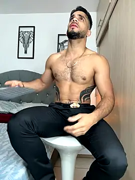 Maximiliano ford online show from 09-28-25, 10:42