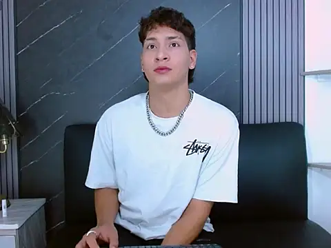 Jhojan twink online show from 04-02-26, 08:39