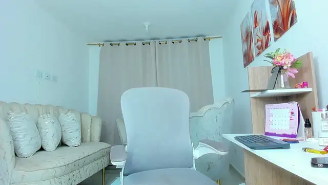 karol f00x online show from 11-29-25, 02:03