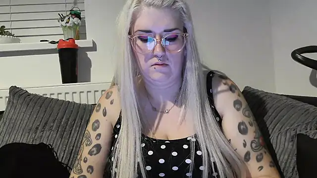 Sizzling Indie36 online show from 10-01-25, 07:42