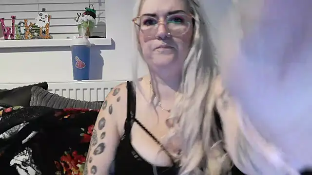 Sizzling Indie36 online show from 10-14-25, 10:32