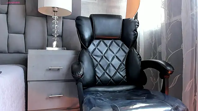 AliceStevens  online show from 11-05-25, 02:06