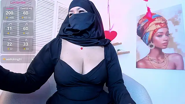 Layla arabelle online show from 02-15-26, 07:32