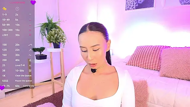 Valen ross  online show from 03-17-26, 09:29