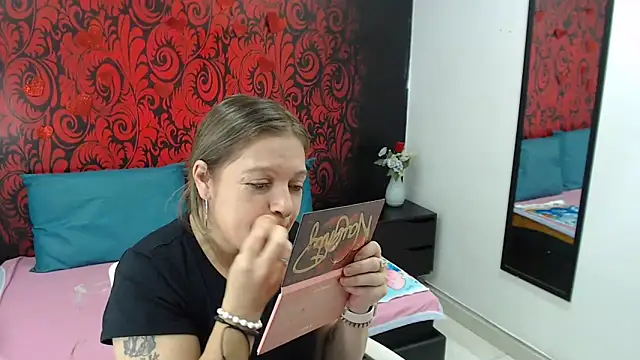 Snapshot of Samanta_SS chatting on 06-04-26, 05:08 Samanta SS online show from 06-04-26, 05:08