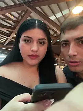 pareja curiosa19 online show from 04-22-26, 10:55