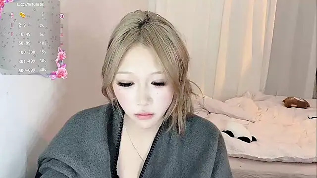 Snapshot of -monica-tina- chatting on 09-13-25, 07:46 -monica-tina- online show from 09-13-25, 07:46