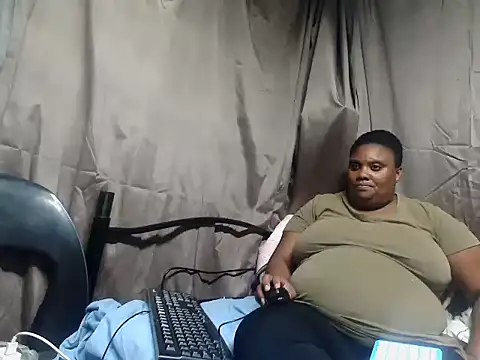 Berrylick online show from 04-25-26, 03:31