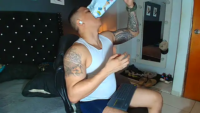 ethan dalton  online show from 09-22-25, 02:46