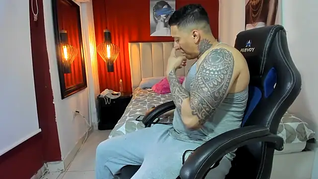 ethan dalton  online show from 04-11-26, 03:00