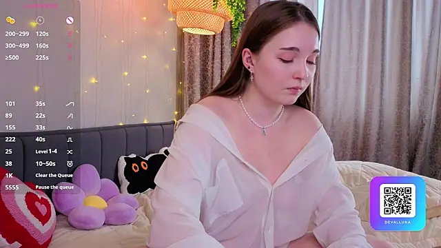 ConstanceHelms online show from 04-11-26, 07:45