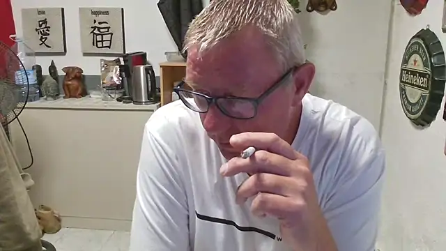 JamesBauer online show from 04-21-26, 04:30