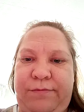 Snapshot of -LOLALEY- chatting on 10-25-25, 10:01 -LOLALEY- online show from 10-25-25, 10:01