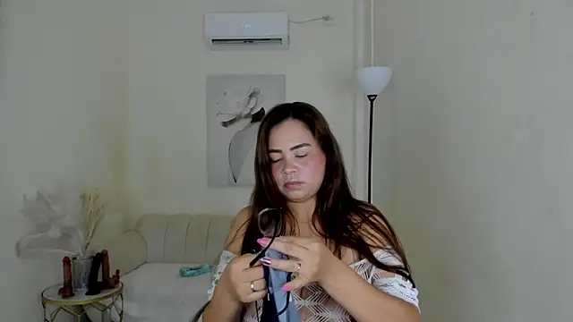 Andressa carpio online show from 05-08-26, 03:23