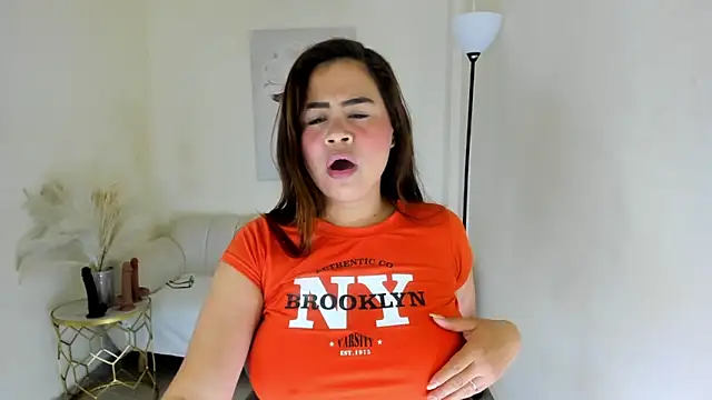 Andressa carpio online show from 05-15-26, 03:46