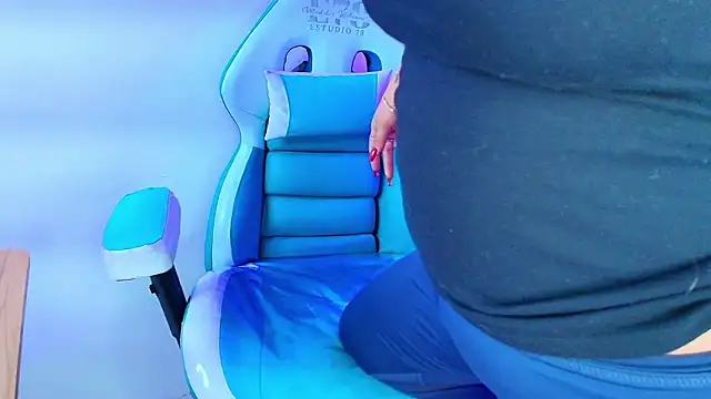 Lia adamsss online show from 02-14-26, 03:47