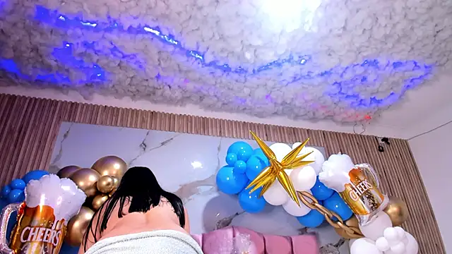 Nicolee19 online show from 10-01-25, 11:11