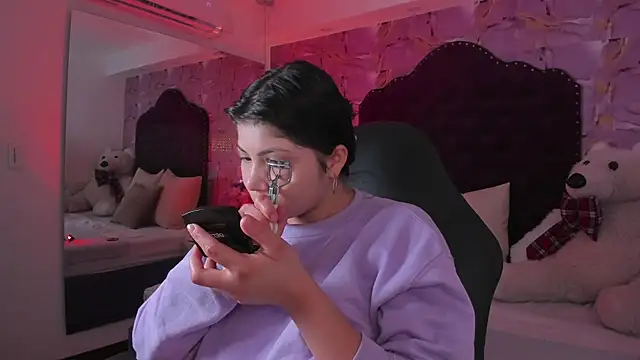 abby roux online show from 11-08-25, 03:50