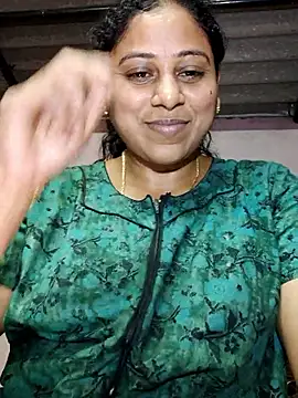 JENNIFERtamil online show from 04-07-26, 07:42