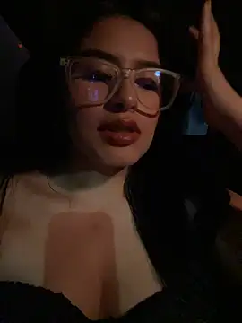 andrea gomes  online show from 04-23-26, 07:30