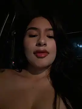 Snapshot of andrea_gomes_ chatting on 04-24-26, 06:16 andrea gomes online show from 04-24-26, 06:16