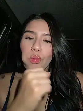 Snapshot of andrea_gomes_ chatting on 05-04-26, 12:06 andrea gomes online show from 05-04-26, 12:06