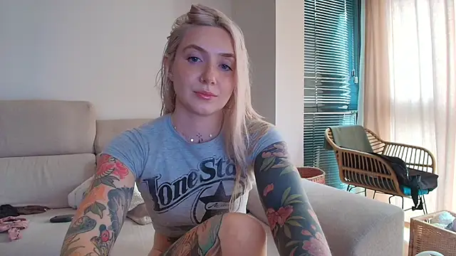 tattoobbgirl online show from 02-12-26, 04:13