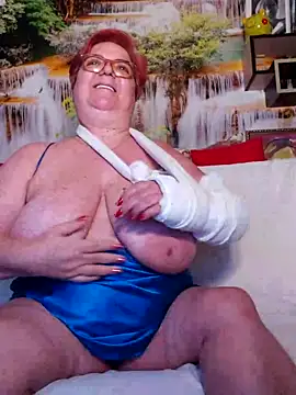 QueenPammy1 online show from 02-26-25, 10:04