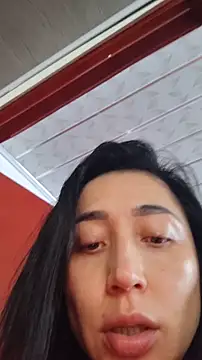 Snapshot of Elowyn chatting on 03-11-26, 07:31 Elowyn online show from 03-11-26, 07:31