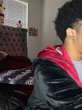 piscesaurora online show from 03-19-25, 01:40