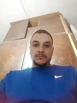 Snapshot of calfran chatting on 06-02-26, 02:02 calfran online show from 06-02-26, 02:02